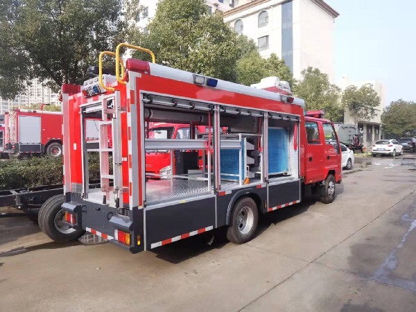 五十鈴器材消防車