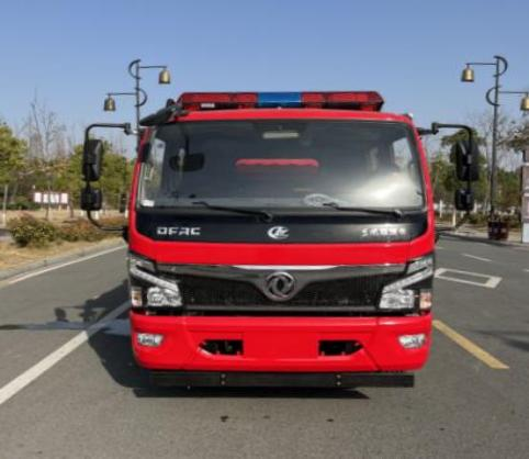 東風多利卡5噸水罐消防車谈球吧(中国)官方网站規格
