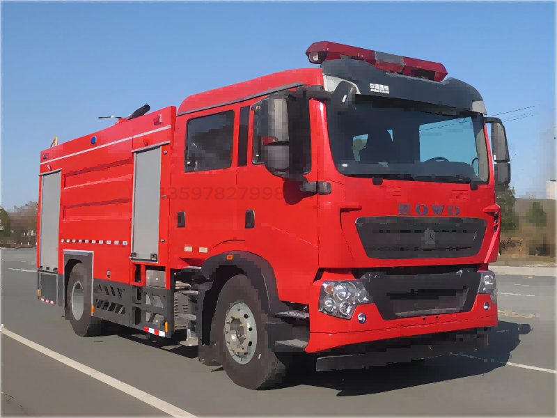 豪沃8噸泡沫消防車