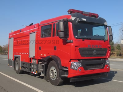 豪沃8噸水罐消防車