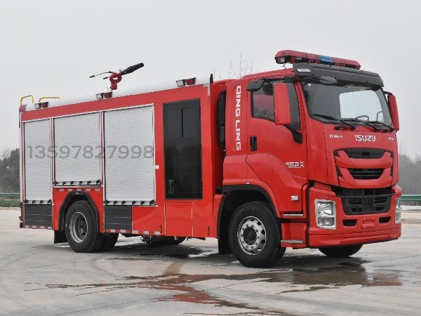 五十鈴6噸水罐消防車（獨立乘員室）