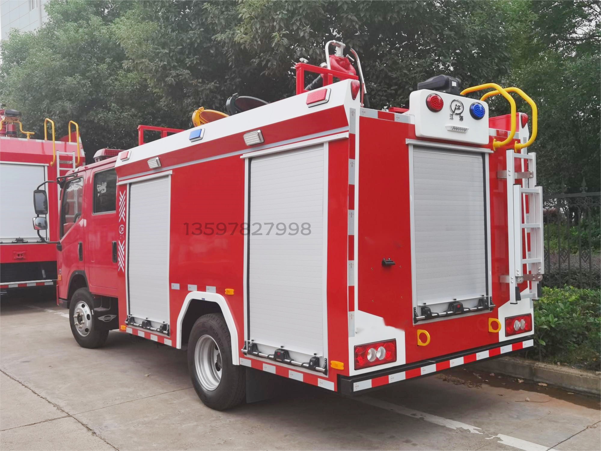 福田2.5噸泡沫消防車