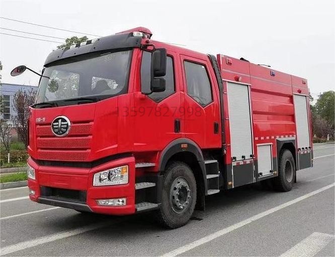 解放8噸泡沫消防車