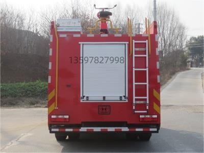 東風8噸水罐消防車