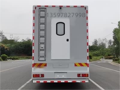 汕德卡指揮車