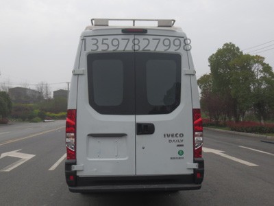 依維柯指揮車
