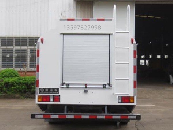 五十鈴5噸森林消防車