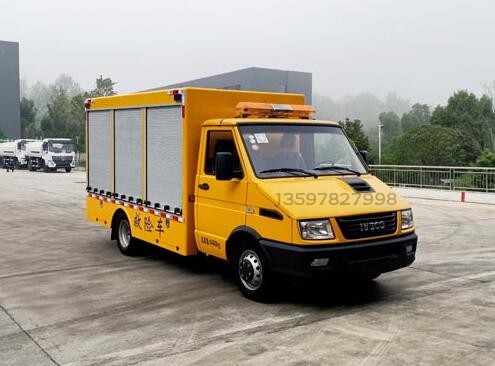 依維柯排澇救險車