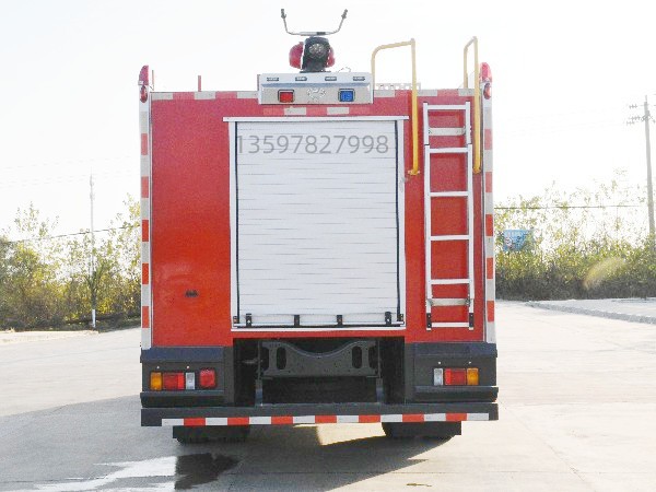 五十鈴8.5噸水罐消防車