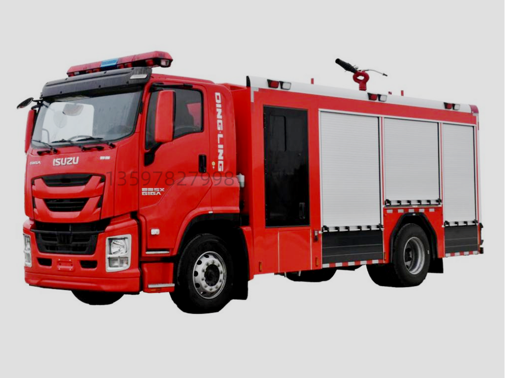 五十鈴6噸泡沫消防車（獨立乘員室）