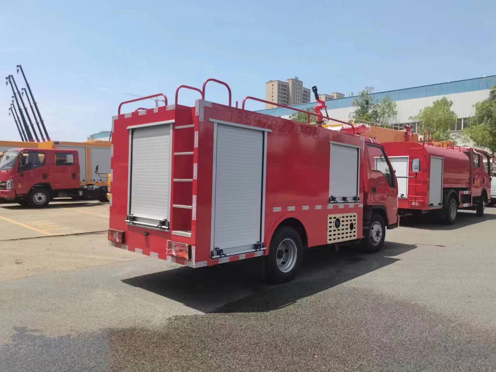 福田藍牌2噸消防灑水車