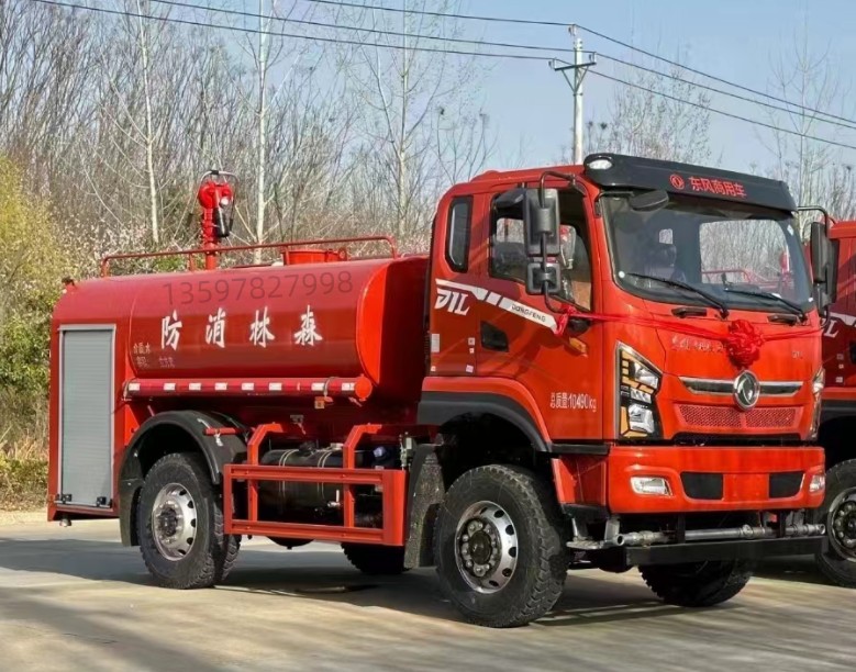 東風四驅5噸森林消防車