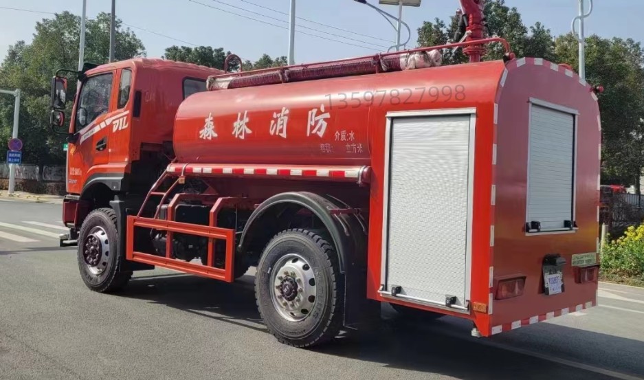 東風四驅5噸森林消防車